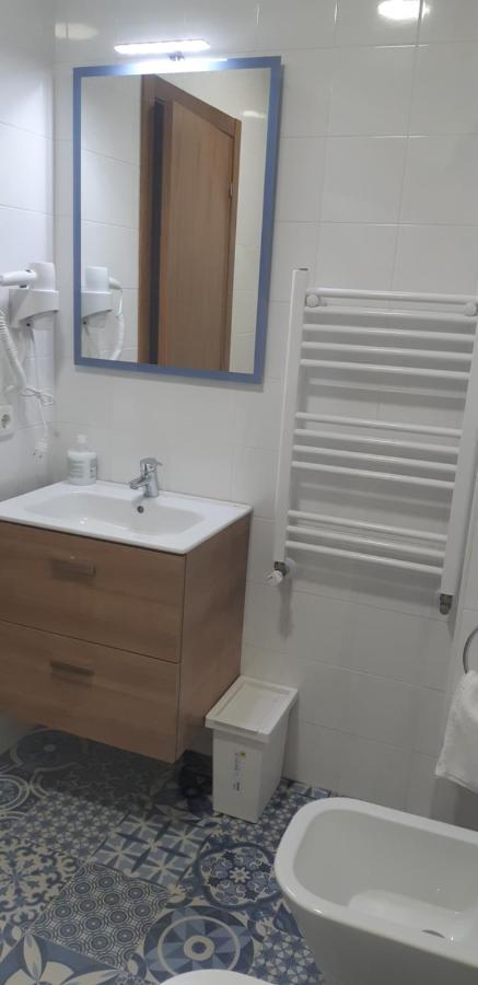 Aparthotel La Mediana Del Sella Ribadesella Esterno foto